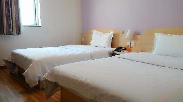 7Days Inn Changsha Wuyi Avenue Yunajialing Metro Station Екстер'єр фото