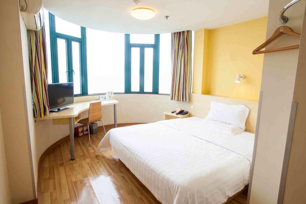 7Days Inn Changsha Wuyi Avenue Yunajialing Metro Station Номер фото